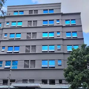  Hotel Celene's
